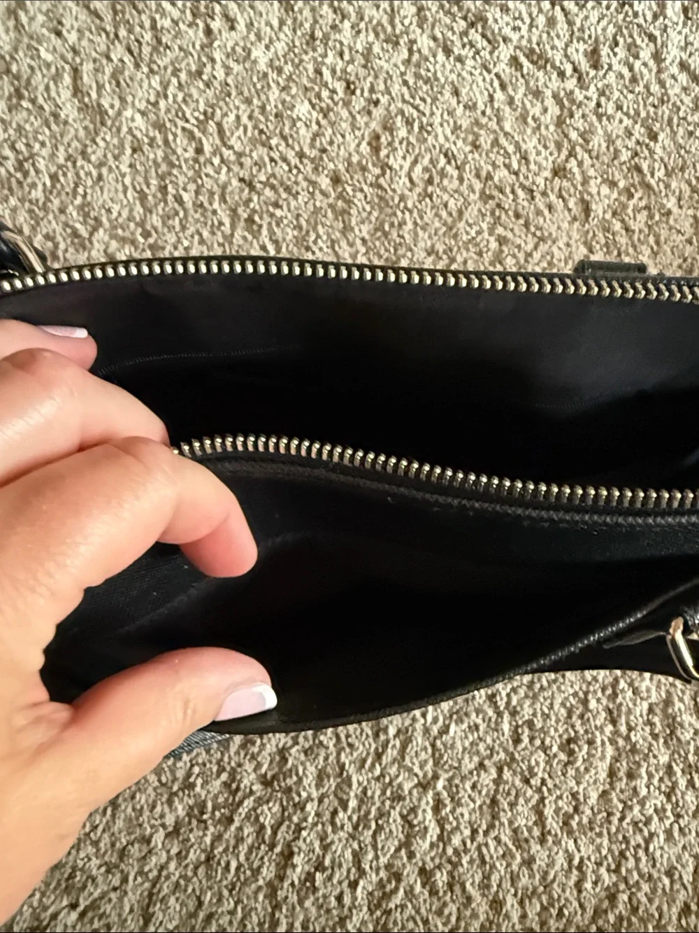 Kenneth Cole Reaction Black Textured Tote